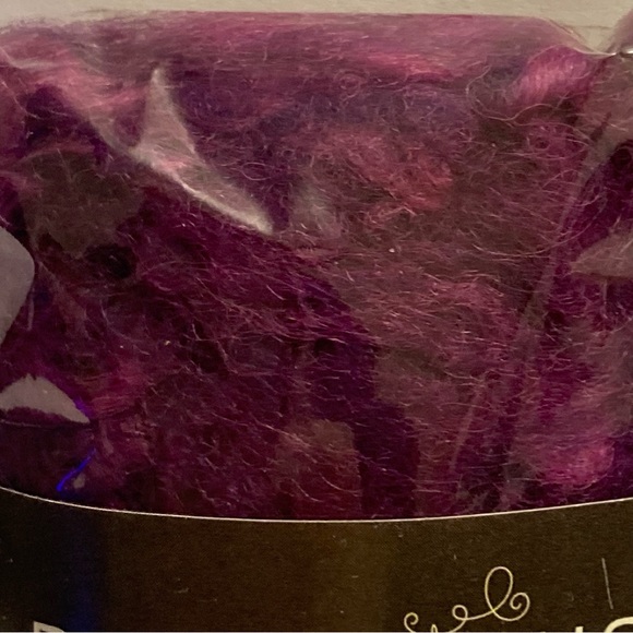 24 Dimensions FeltWorks 100% Wool Purple Curly Roving .25oz Needle Felting Craft - Picture 2 of 16